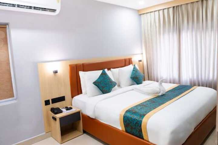Room 34 of 59