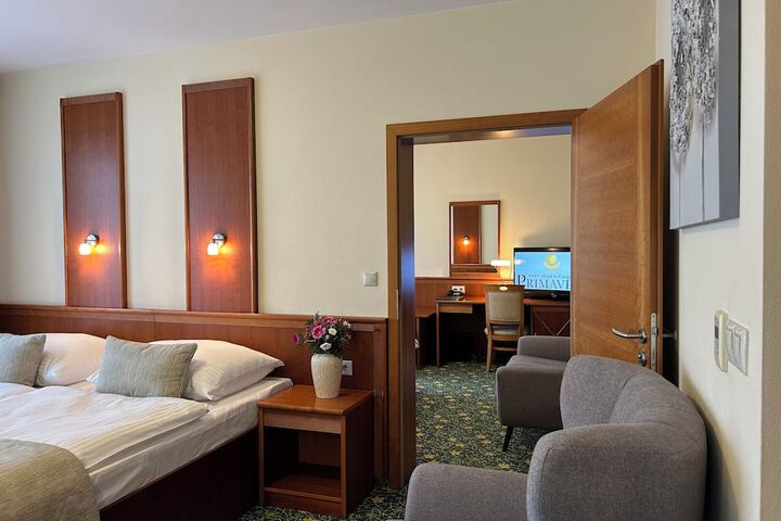 Room 15 of 55