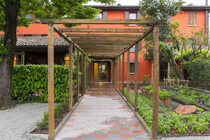 Terrace/Patio 12 of 14