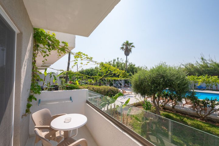 Terrace/Patio 19 of 82