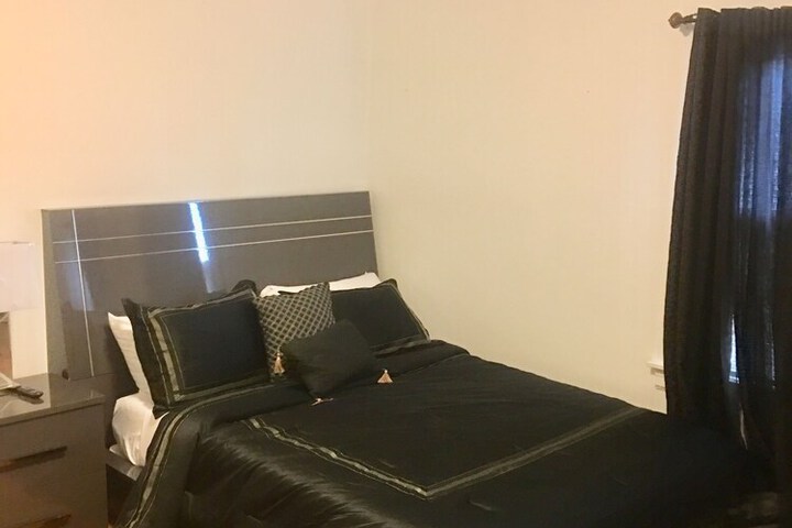 Room 14 of 33