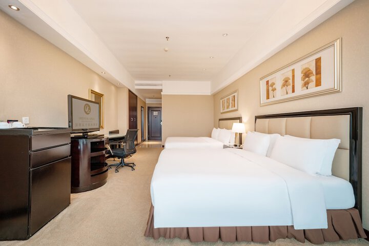 Room 13 of 72