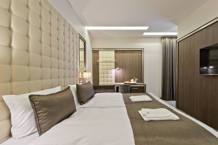 Room 25 of 70
