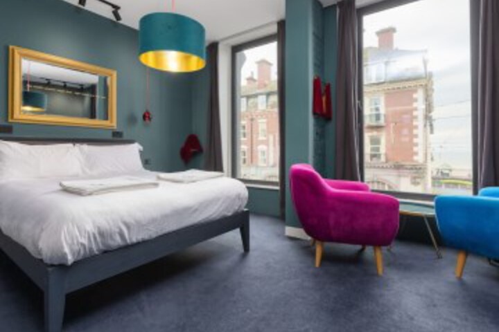 Room 15 of 109