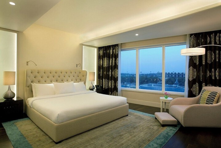 Room 16 of 64