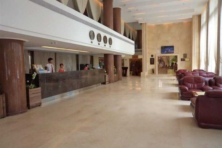 Hotel Interior 4 of 28