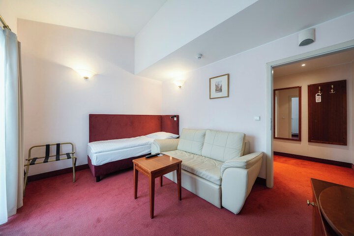 Room 71 of 113