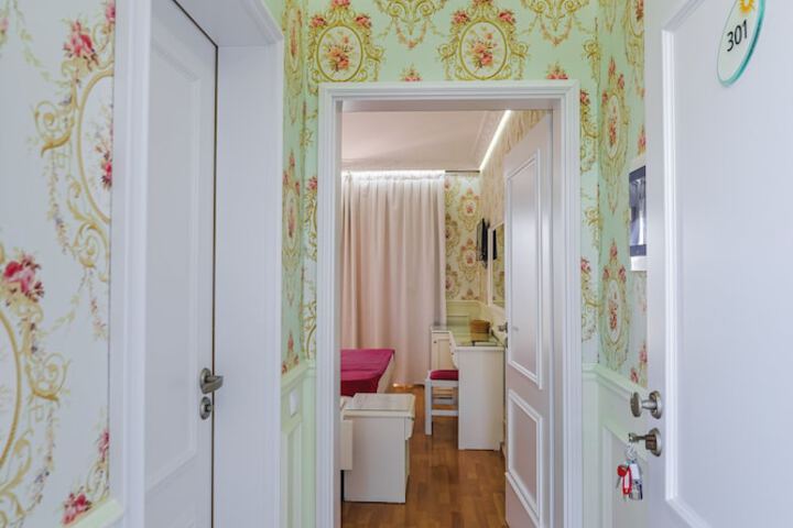 Room 36 of 148