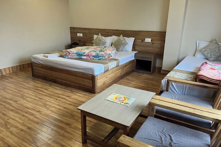 Room 9 of 39