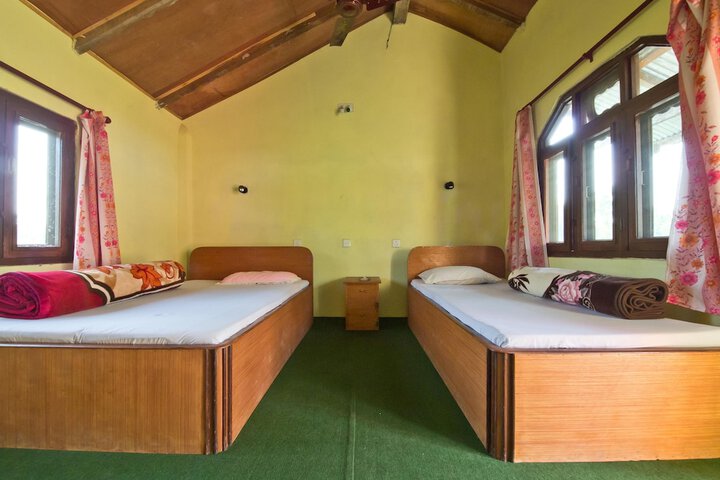 Nature Safari Resort in Thakudwara