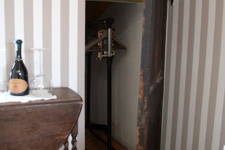 Room 13 of 45
