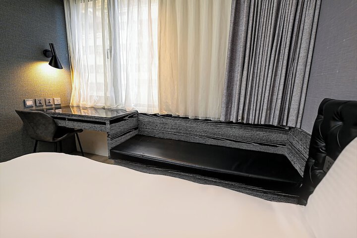 Room 60 of 146
