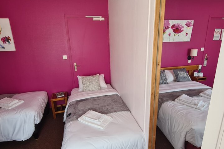 Room 8 of 43