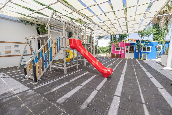 Children's play area - outdoor