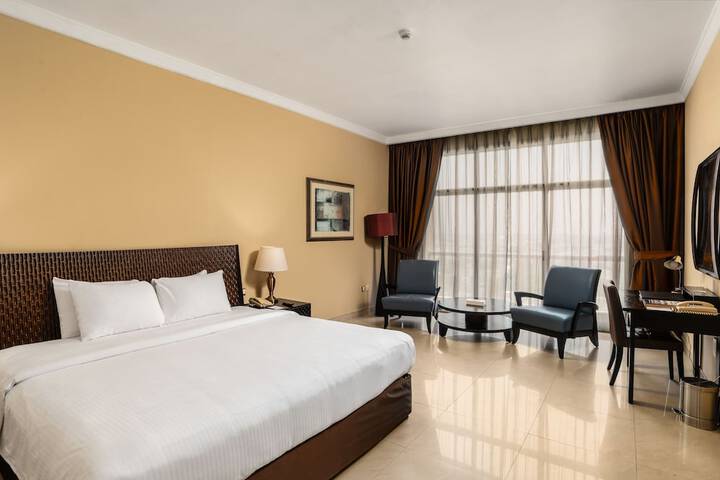 Room 8 of 30