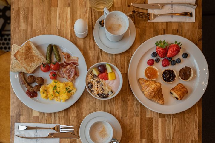 Breakfast/Coffee Service 34 of 56