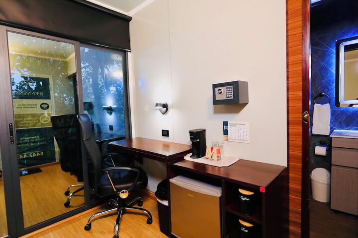 Room 12 of 39