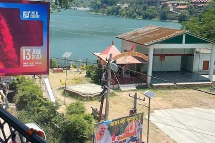 Akansha The Lake View