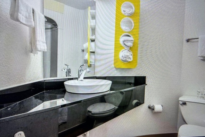 Clean Restrooms
