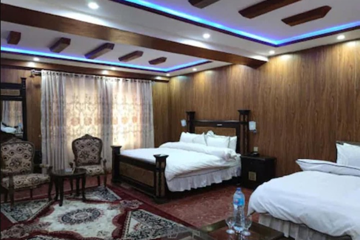 Room 21 of 27