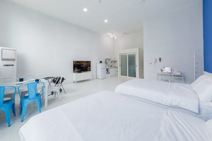 Room 22 of 125