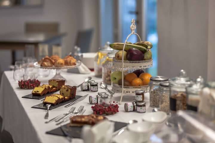 Dining 63 of 91