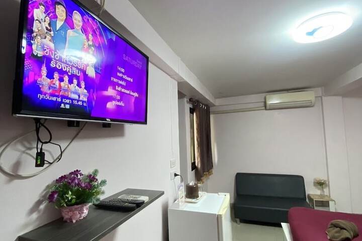Room 11 of 19