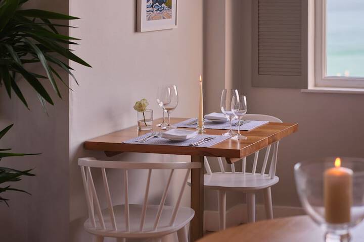Dining 48 of 68
