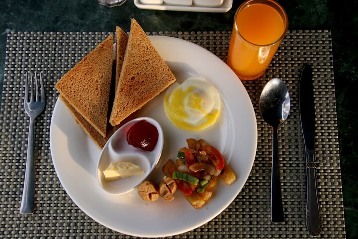 Breakfast/Coffee Service 34 of 40