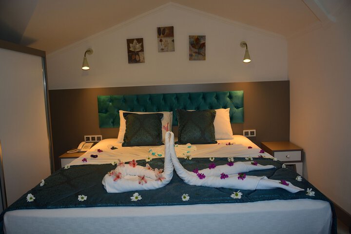 Room 5 of 30