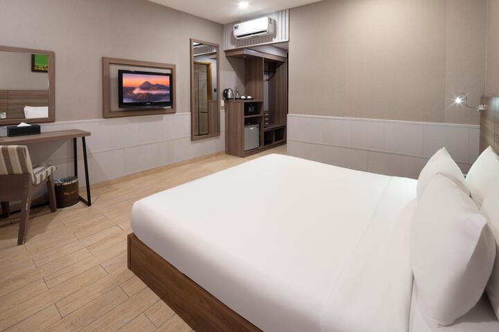 Room 21 of 85