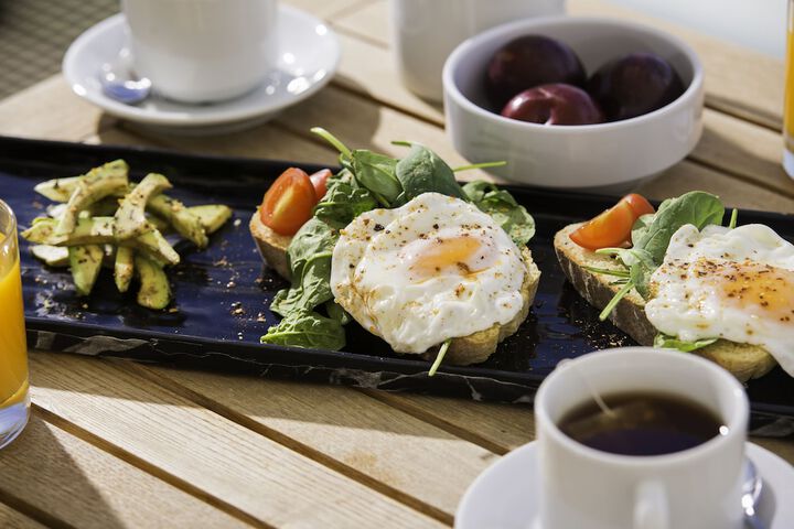 Breakfast/Coffee Service 148 of 227