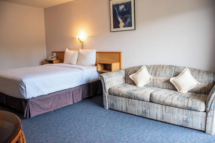Room 5 of 29