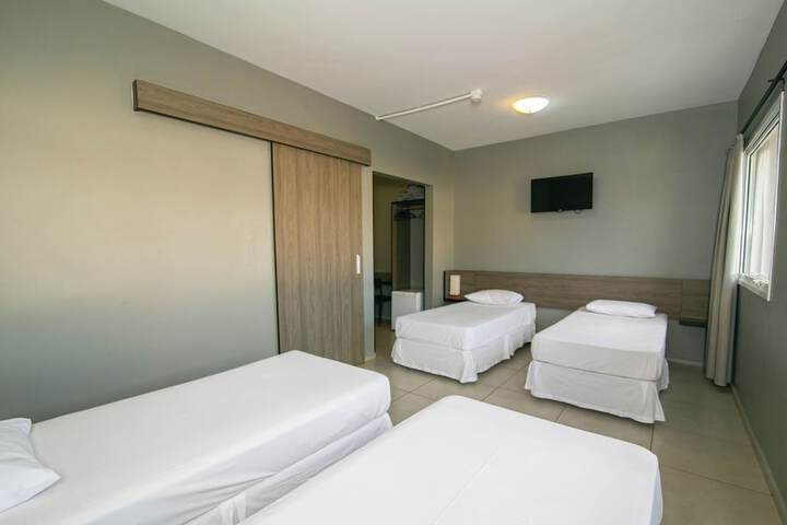 Room 9 of 48