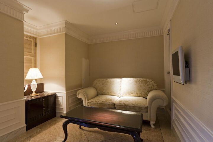Room 14 of 25