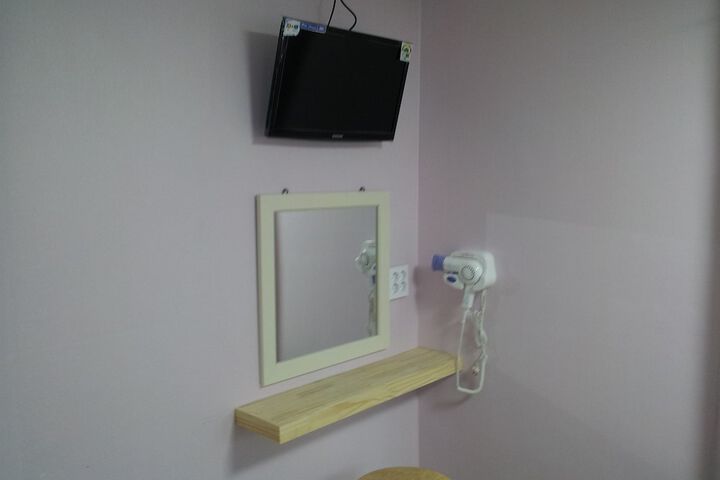 Room 10 of 55