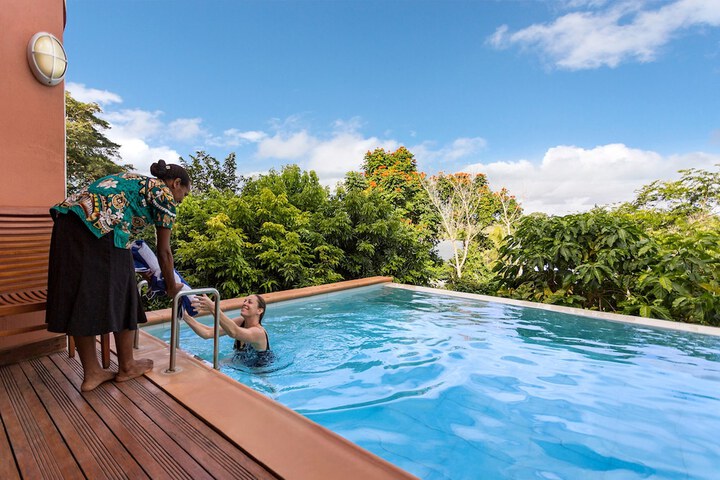 Pool Hotel
