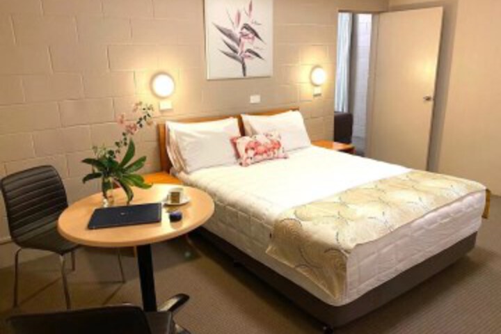 Room 22 of 90