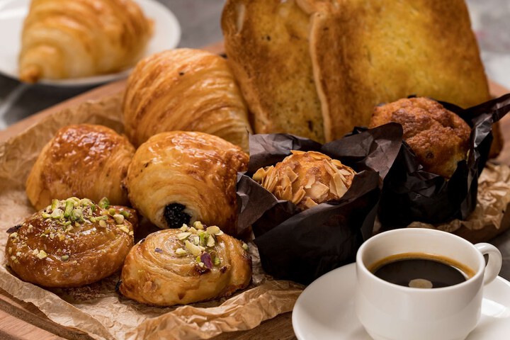 Breakfast/Coffee Service 65 of 136