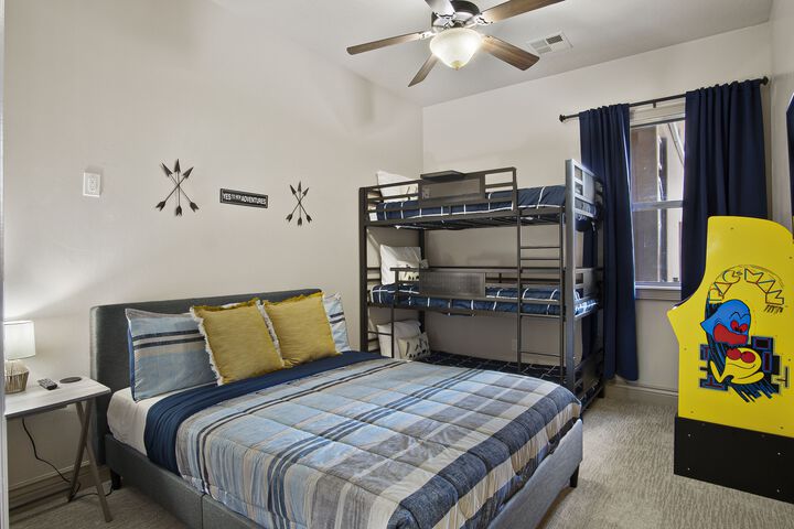 Room 31 of 34
