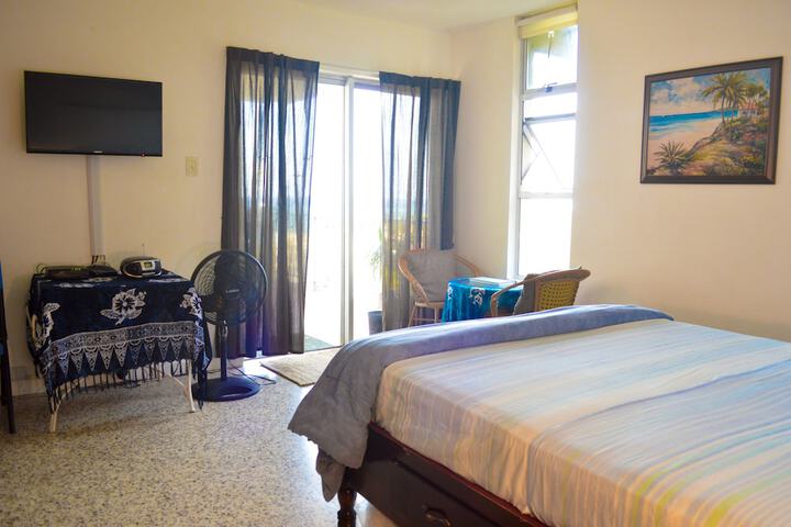 Room 7 of 14