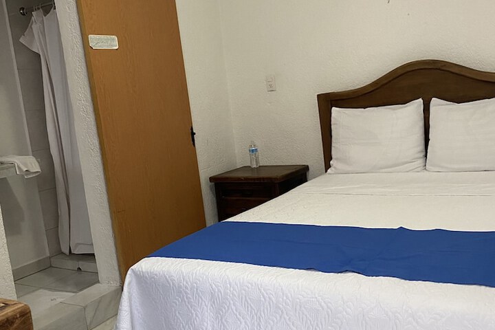 Room 19 of 36