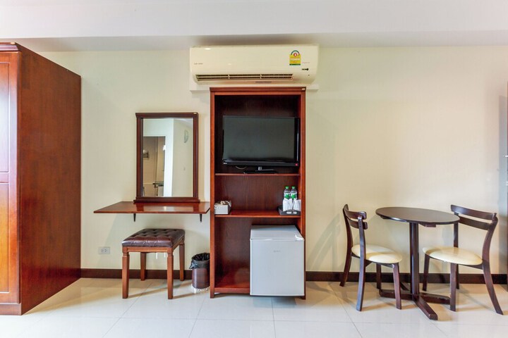 Room 17 of 25