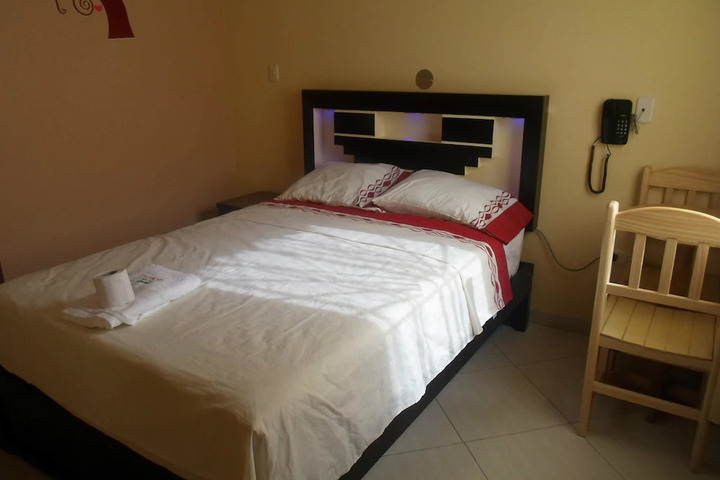 Room 3 of 7