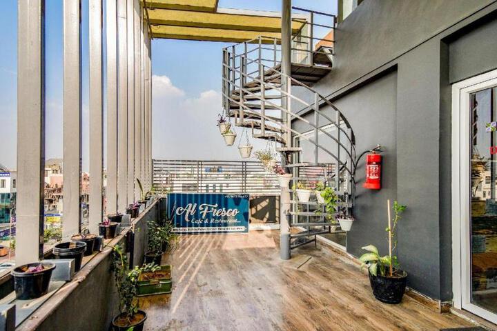 Hotel Luxurs 3 Star Hotel in Ridhishidhi Jaipur