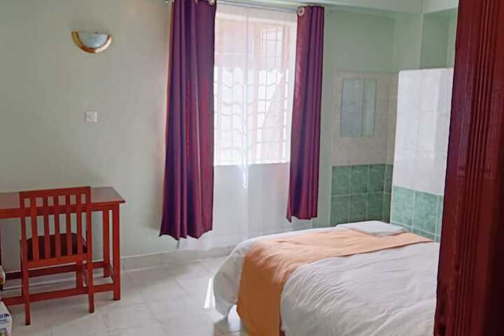 Room 8 of 13