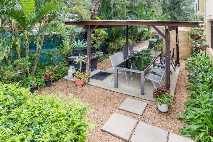 BBQ/picnic area