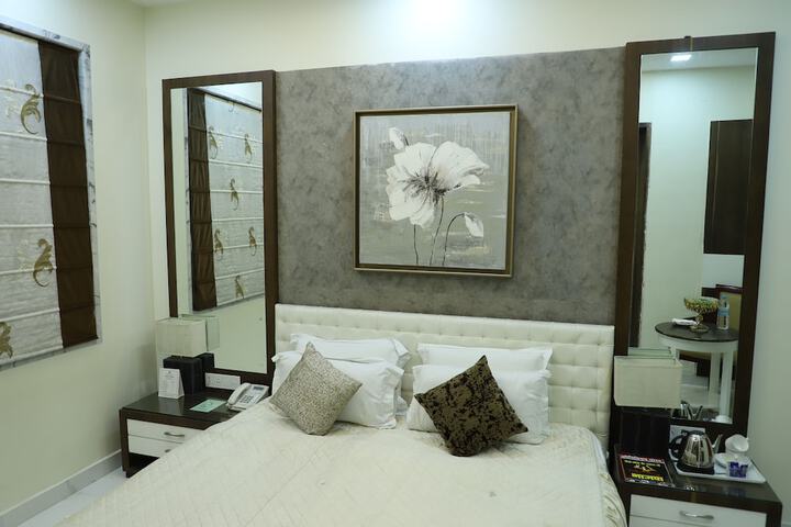 Room 10 of 39