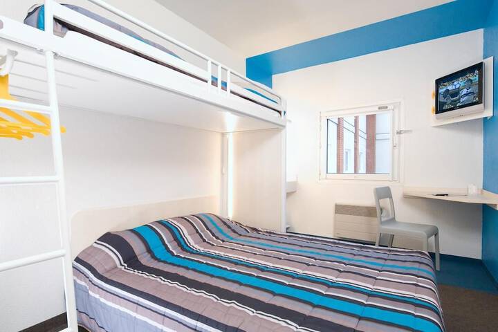Room 2 of 14