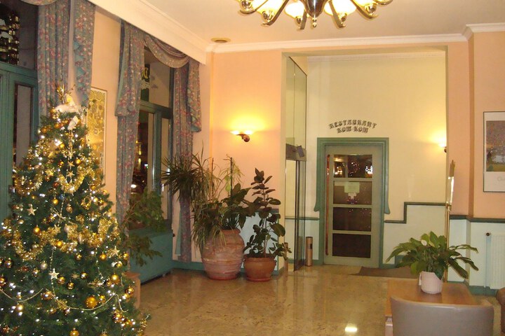 Guest Lobby